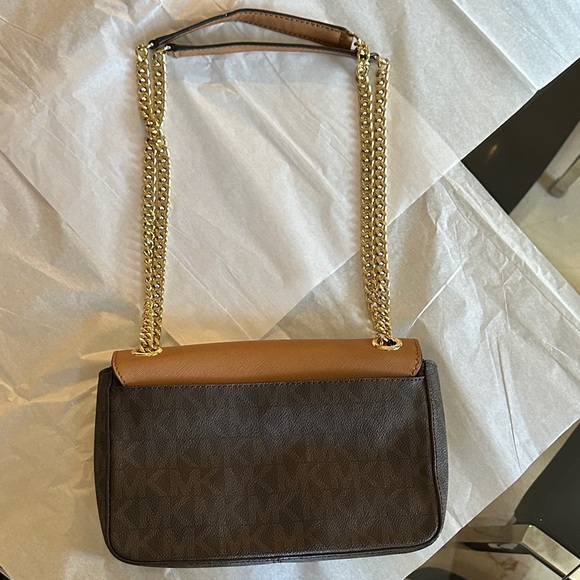 Michael Kors Tina Medium Signature Shoulder Flap Crossbody/Satchel - Picture 3 of 6